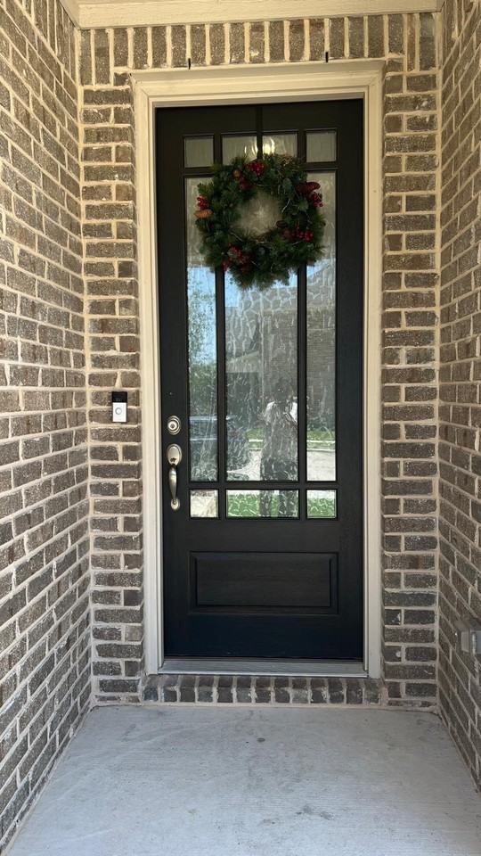 11012 Silver Falls Ct - Photo 2 of 32