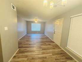 718 S Main St #4 - Photo 1 of 1