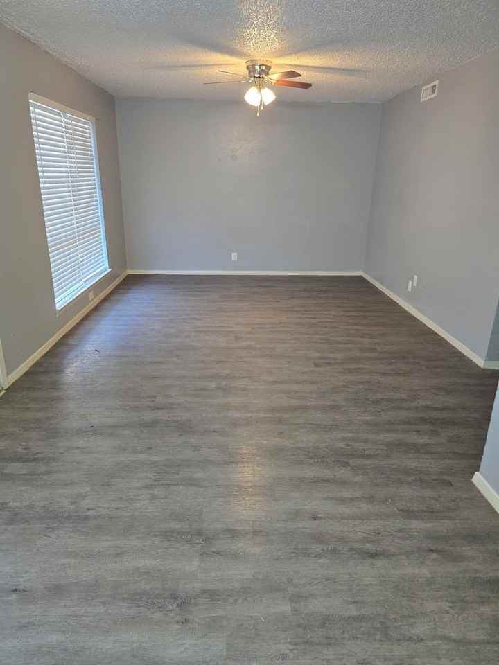 60 W Washington St #204 - Photo 5 of 7