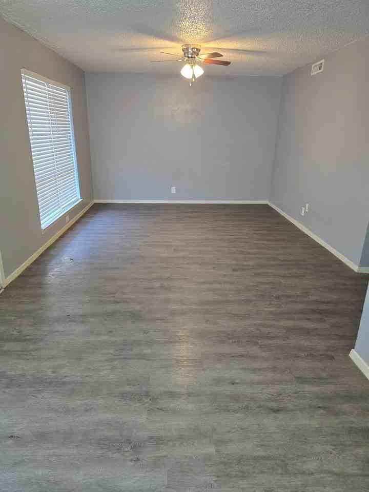 60 W Washington St #211 - Photo 6 of 8