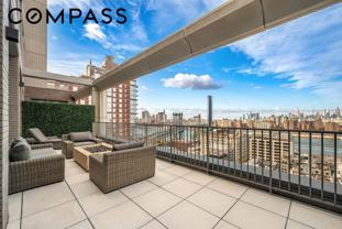 115 York St #PH20B - Photo 1 of 1