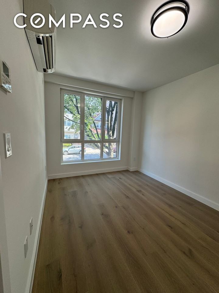 618 Avenue H #2C - Photo 3 of 15