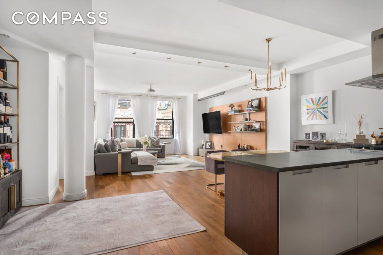 225 5th Ave #11A - Photo 2 of 13