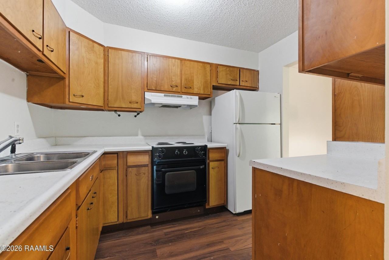131 Butcher St #C - Photo 6 of 11