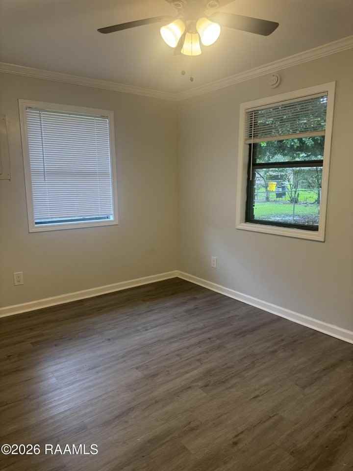 113 Raceway St - Photo 6 of 7