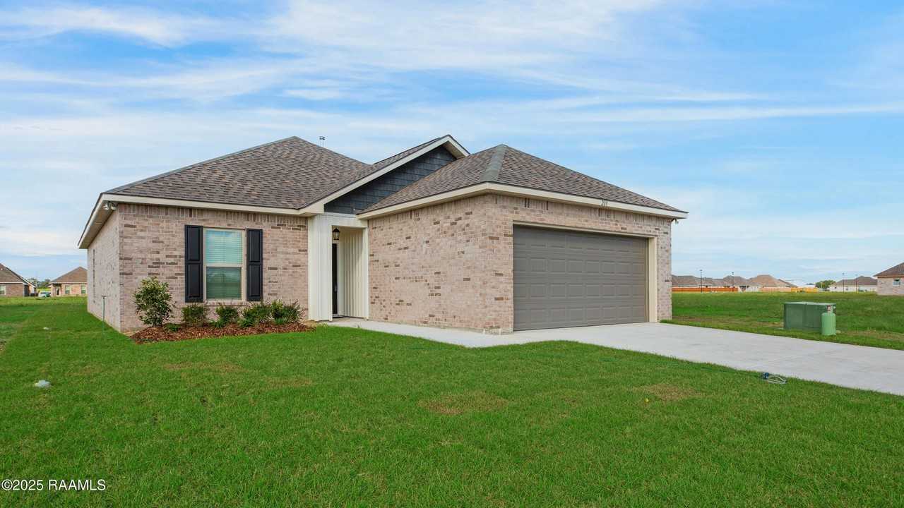 209 Tatum Ln - Photo 2 of 25