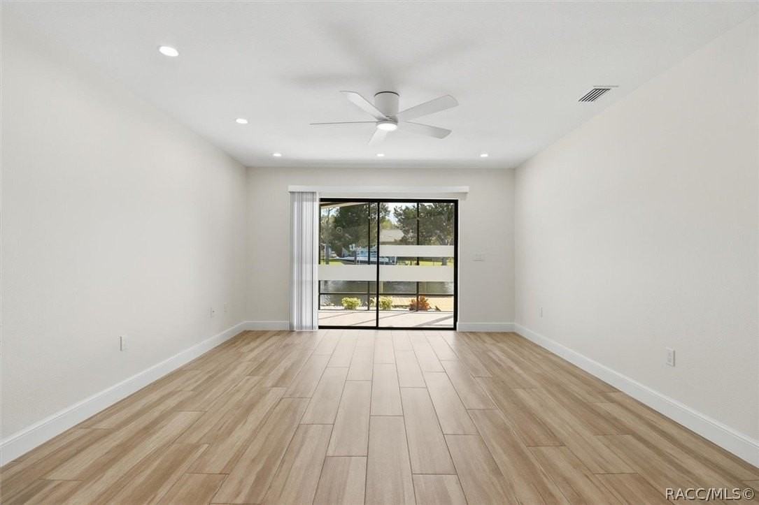 11625 W Riverhaven Dr - Photo 4 of 45