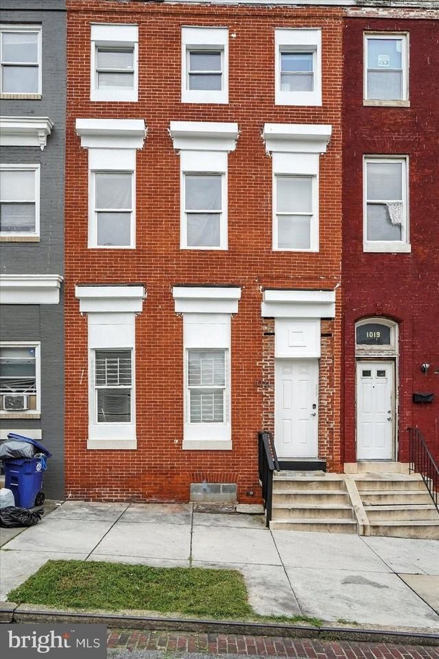 1021 N Caroline St #2 - Photo 2 of 24