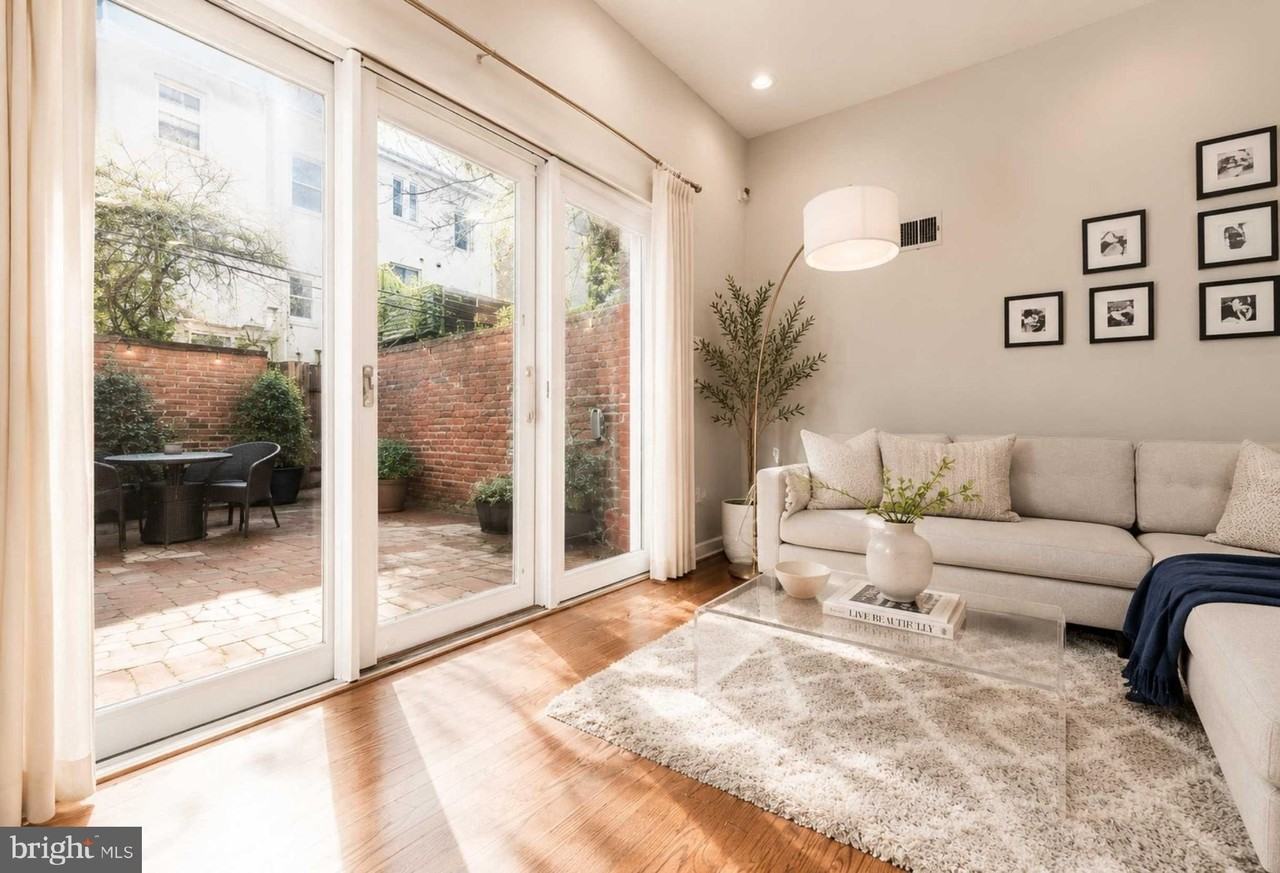 1725 Lombard St - Photo 4 of 5