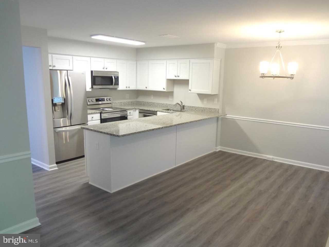 309 Bentley Ct - Photo 2 of 16