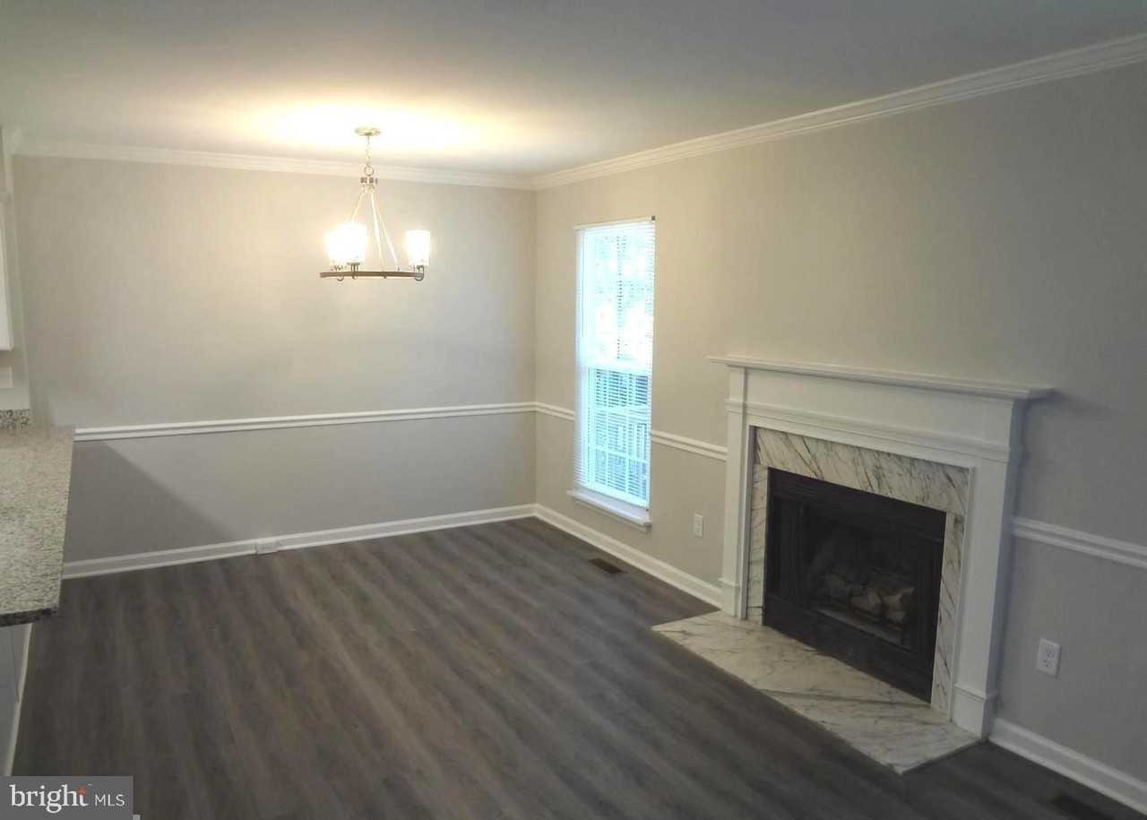 309 Bentley Ct - Photo 7 of 16