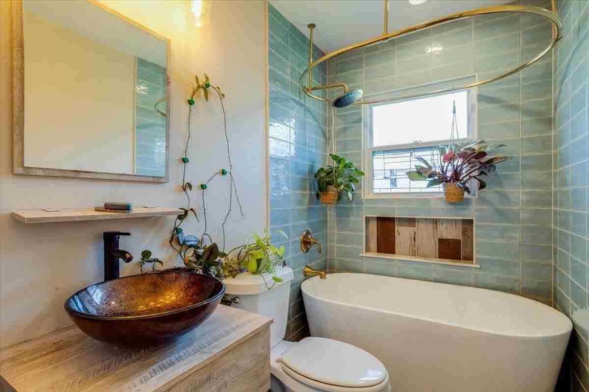 10518 Desdemona Dr - Photo 6 of 15