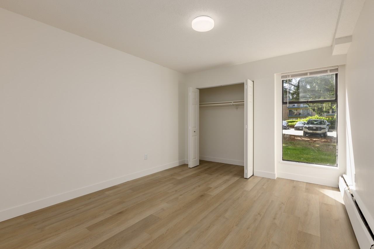 Regency Park - Photo 4 of 34