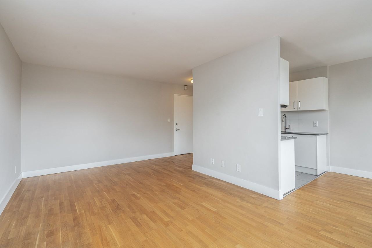 12 Bater Street - Photo 2 of 39