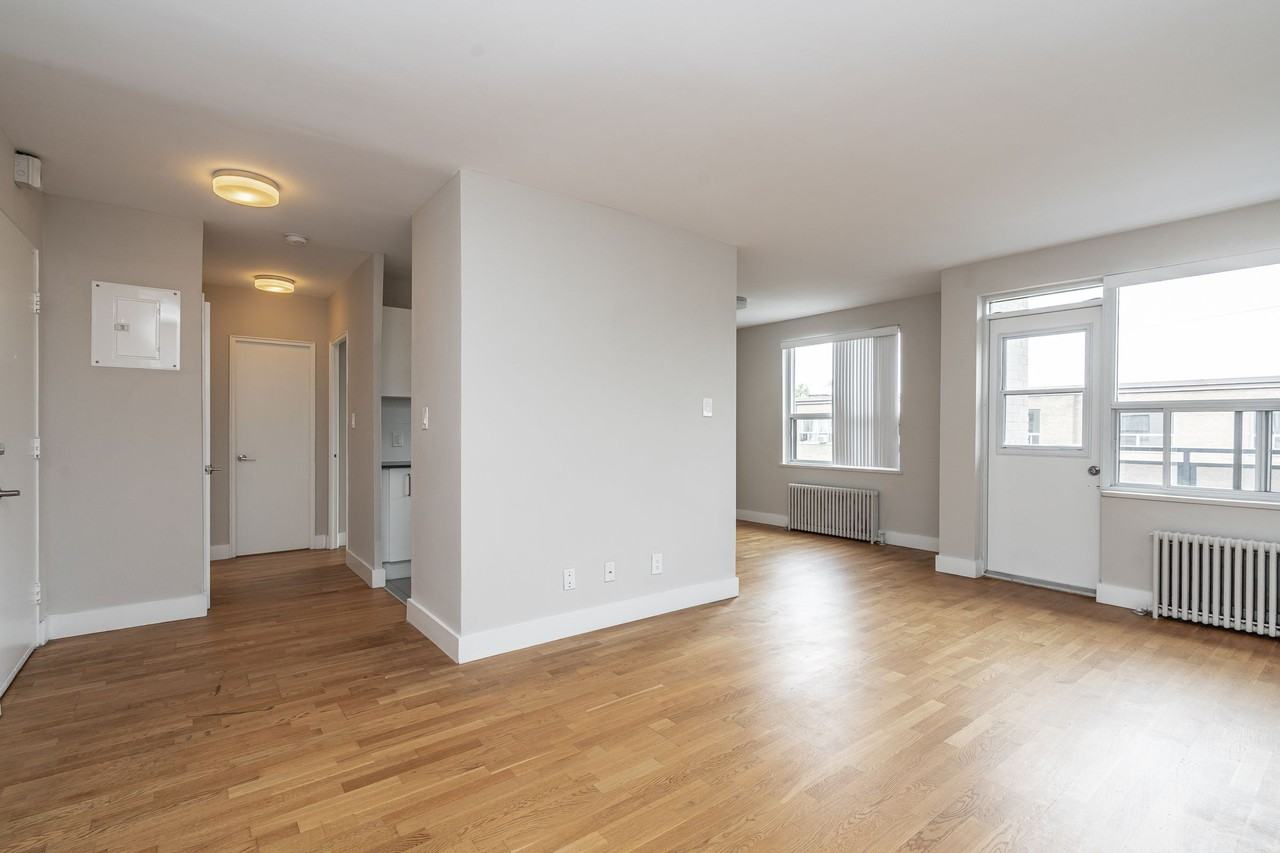 12 Bater Street - Photo 3 of 39