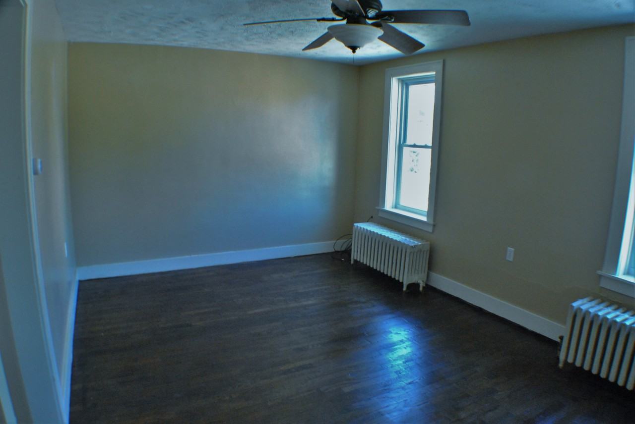 121 S Church St - Photo 3 of 12