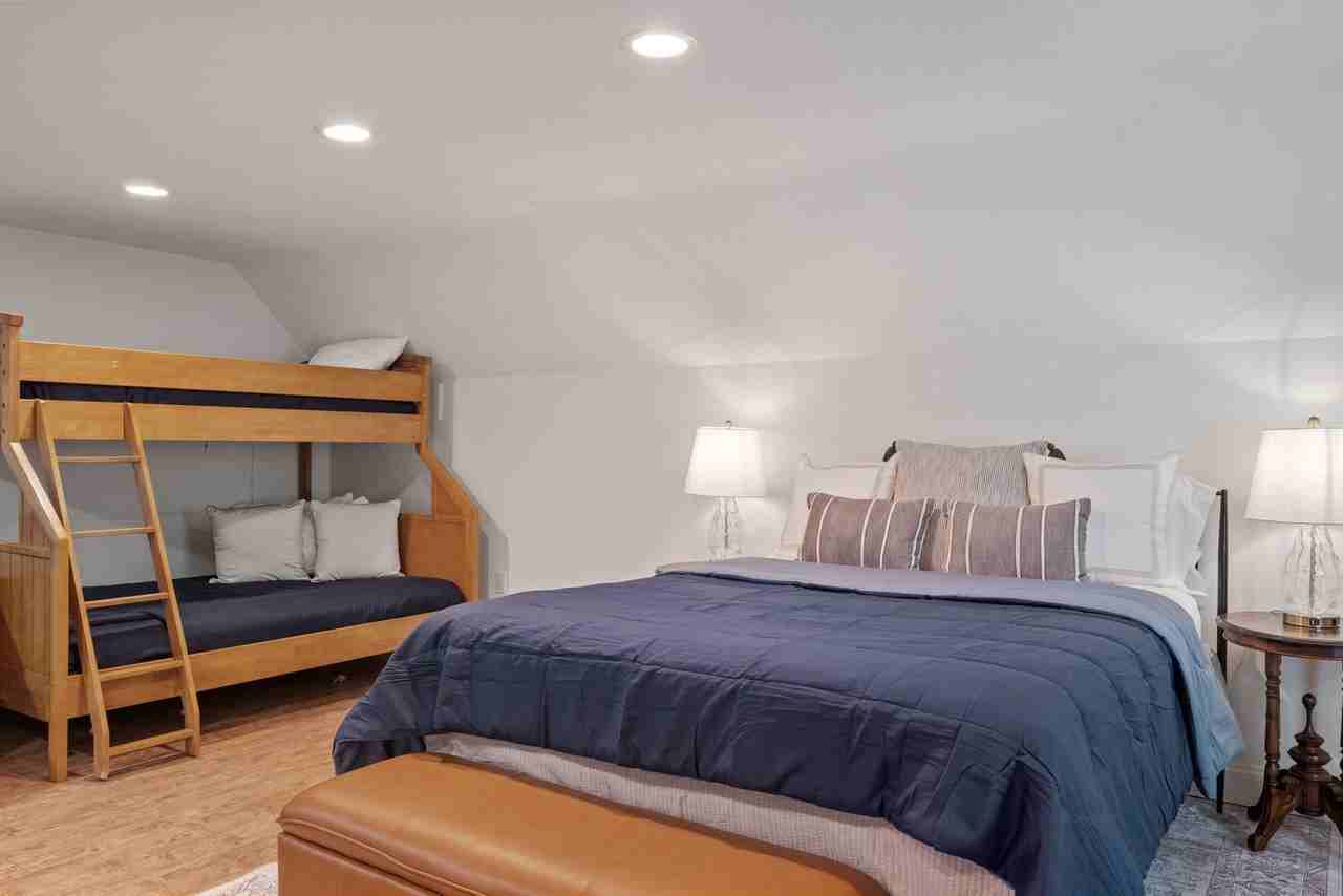 16 Depot St #1262027P - Photo 7 of 22
