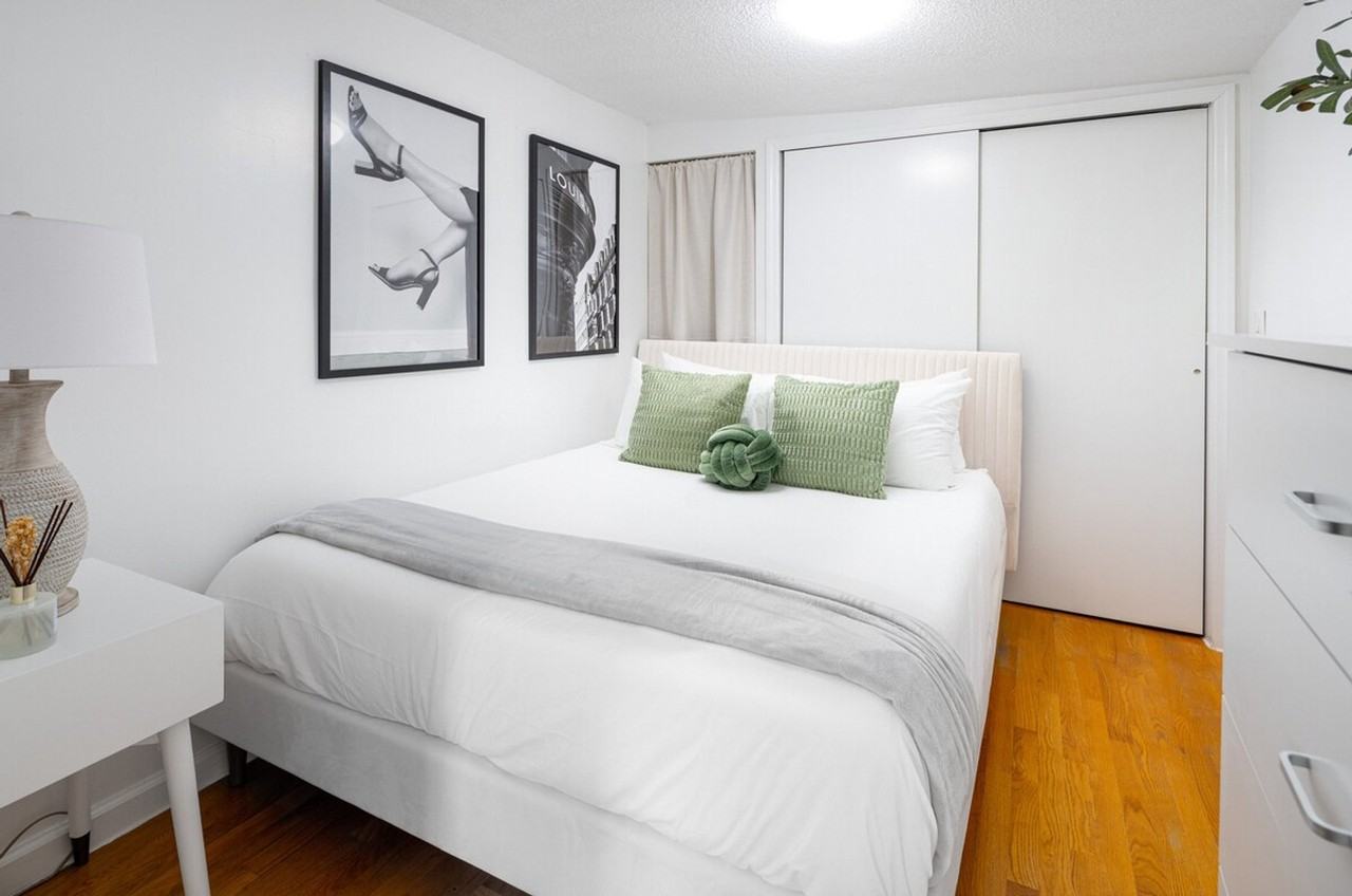 43 Essex St #1359074P - Photo 3 of 9