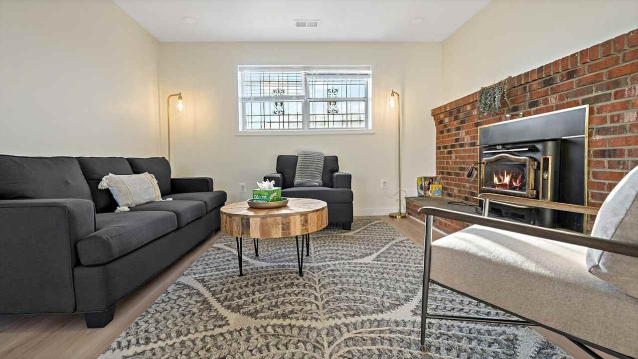 100 Urey Pl #1395509P - Photo 4 of 35