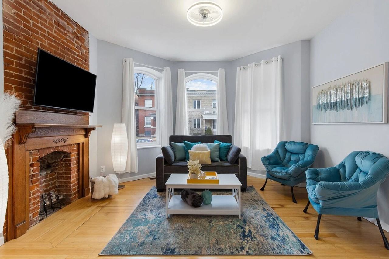 2366 Lawrence St #1472894P - Photo 3 of 20