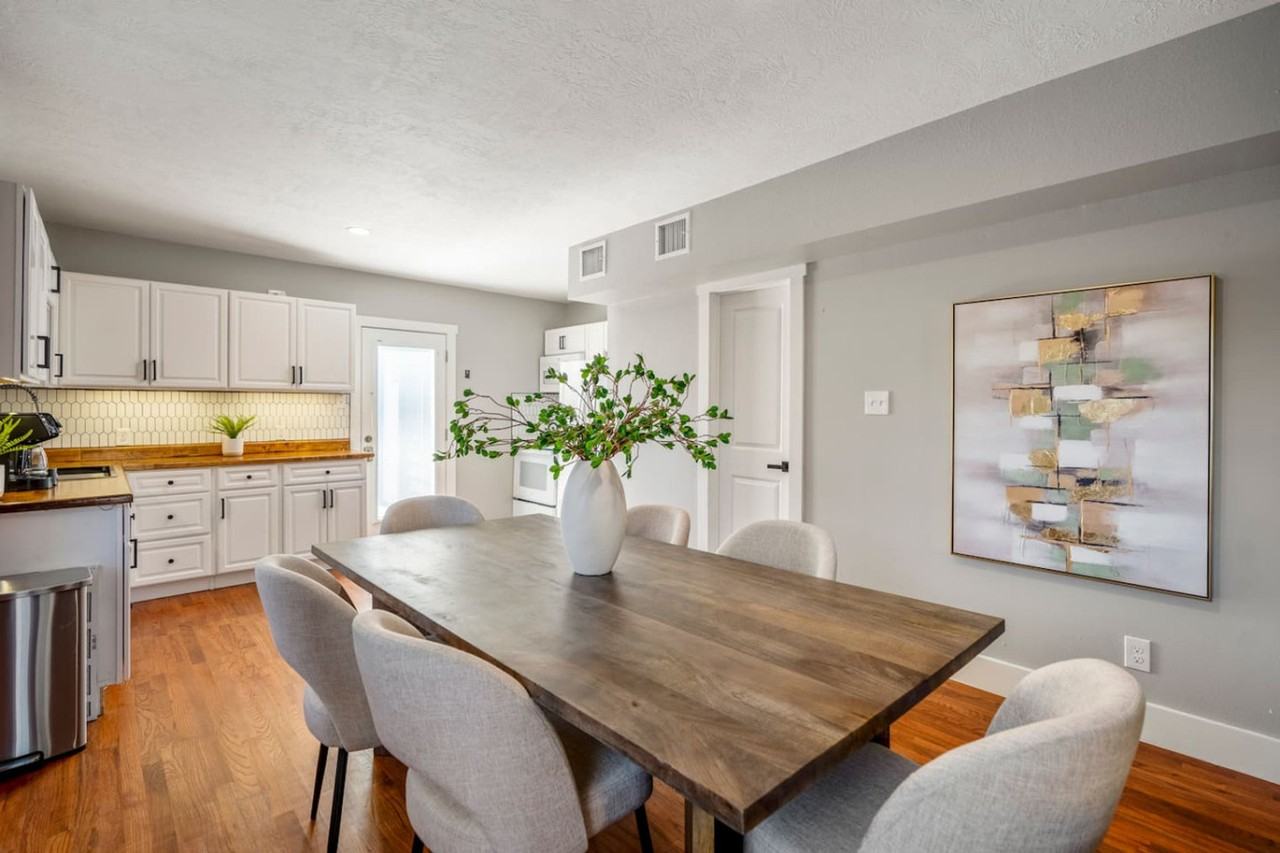 4952 Polk Street - Photo 4 of 41