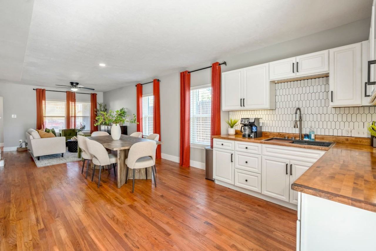 4952 Polk Street - Photo 5 of 41