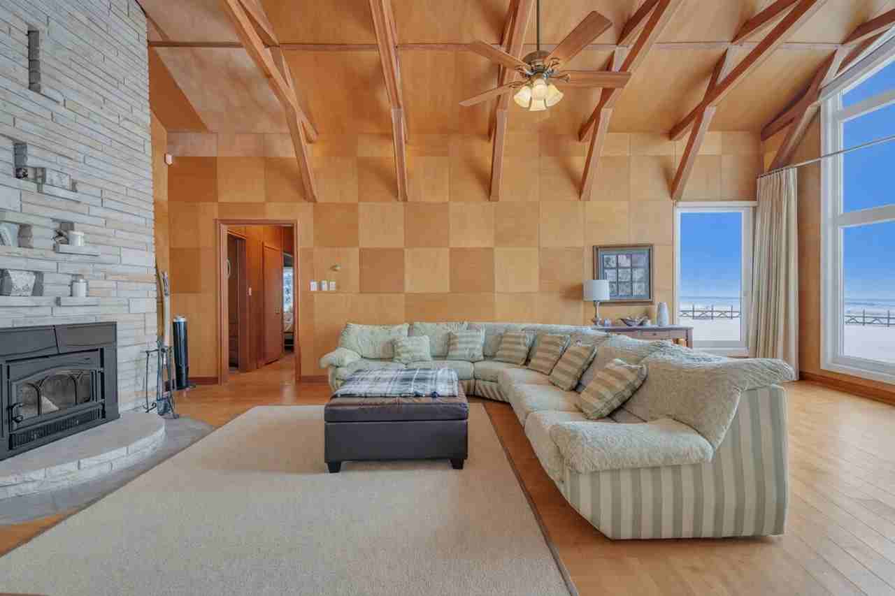 240 Oak Rd #1556410P - Photo 5 of 41