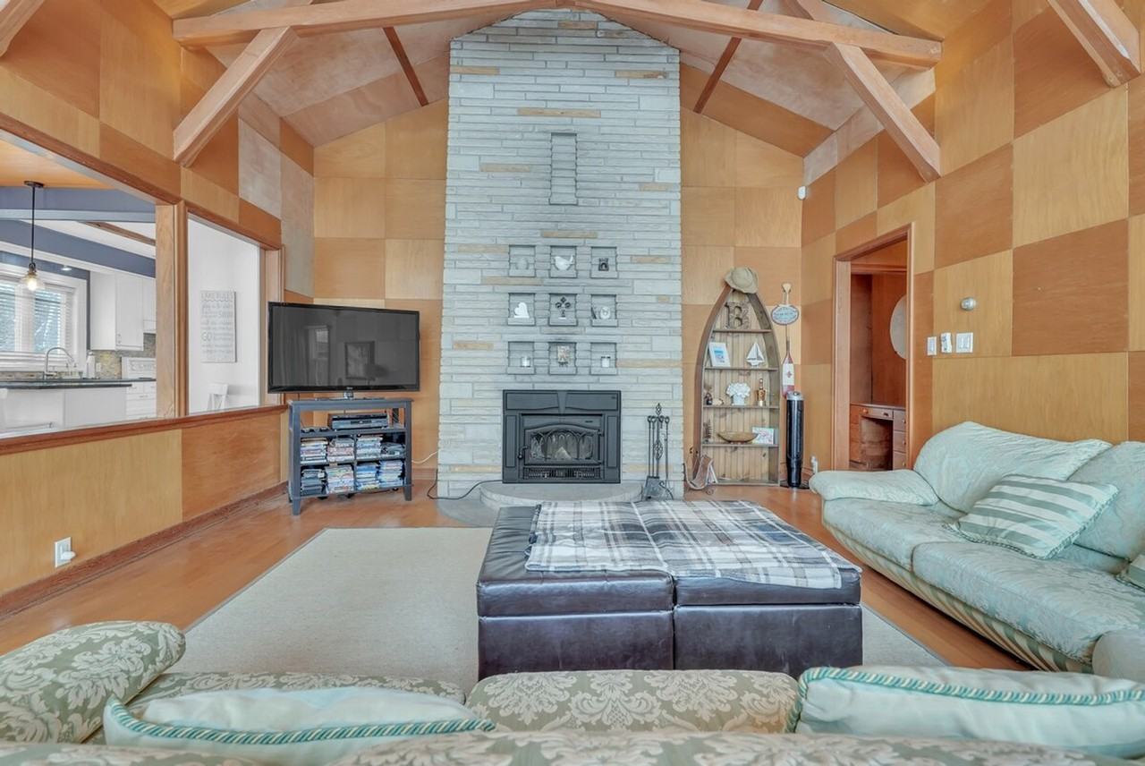 240 Oak Rd #1556410P - Photo 7 of 41