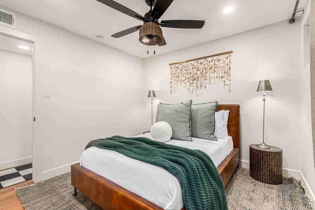 8531 E Keim Dr #1558682P - Photo 6 of 36