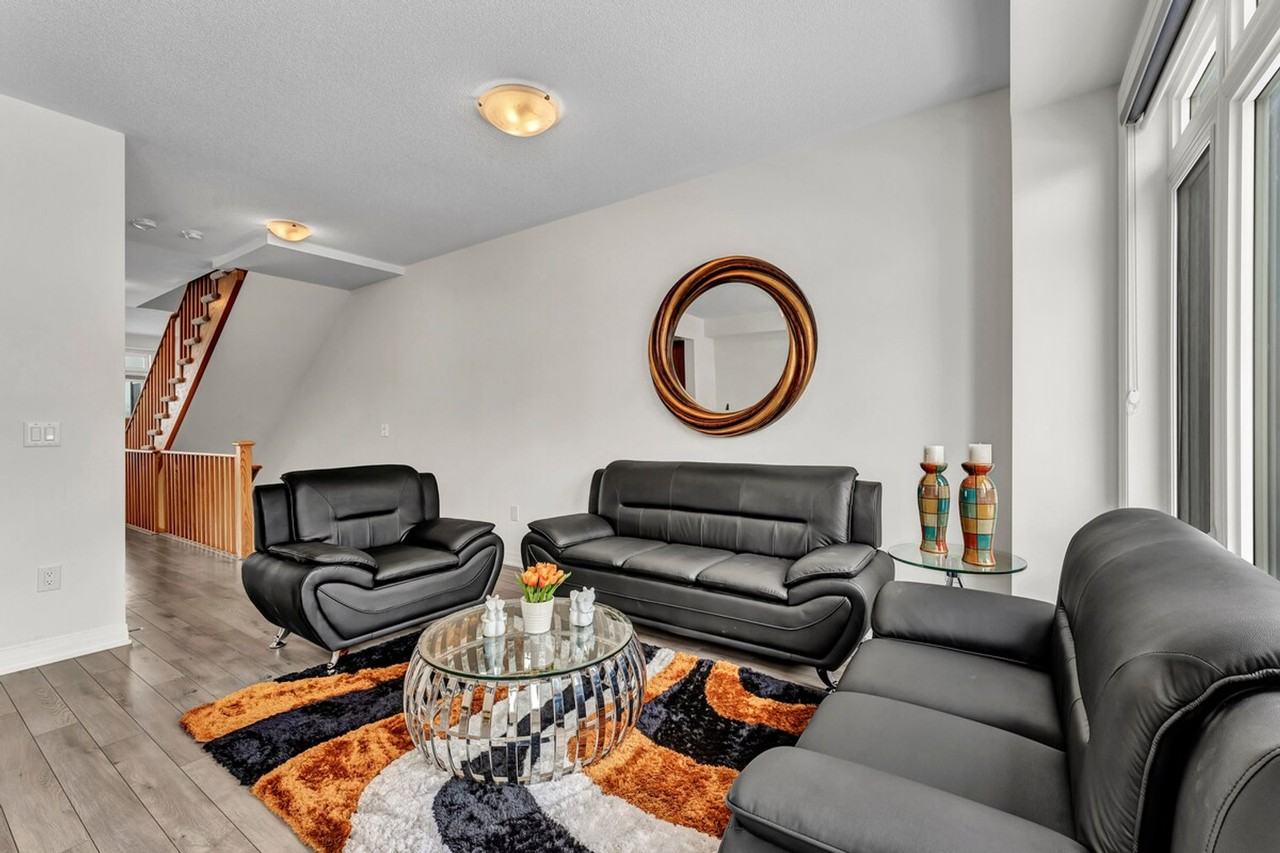 585 Colborne St #1504442P - Photo 7 of 47