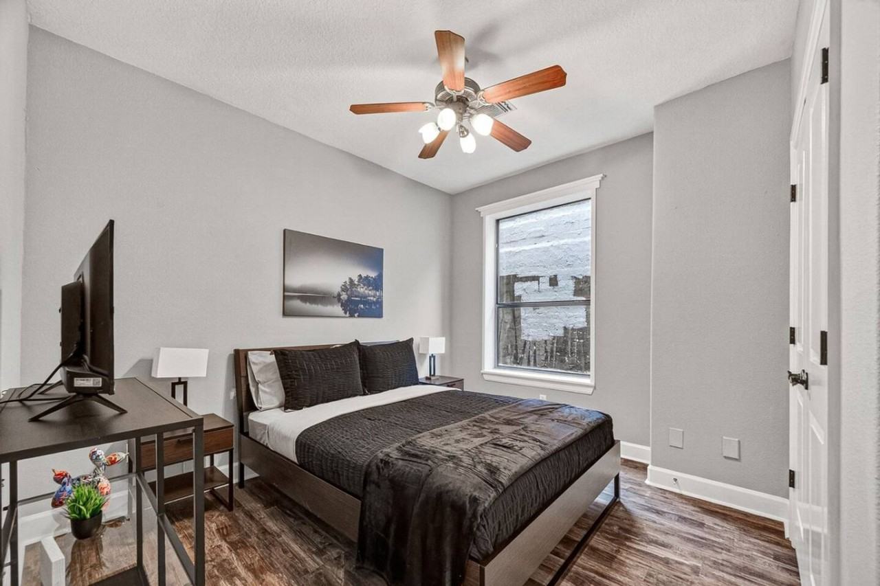2504 Rusk St #1563174P - Photo 3 of 38