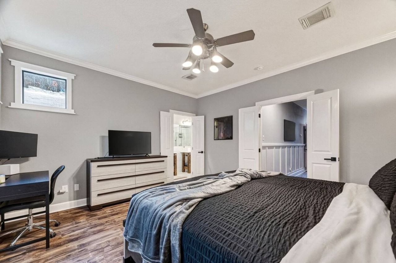 2504 Rusk St #1563174P - Photo 7 of 38