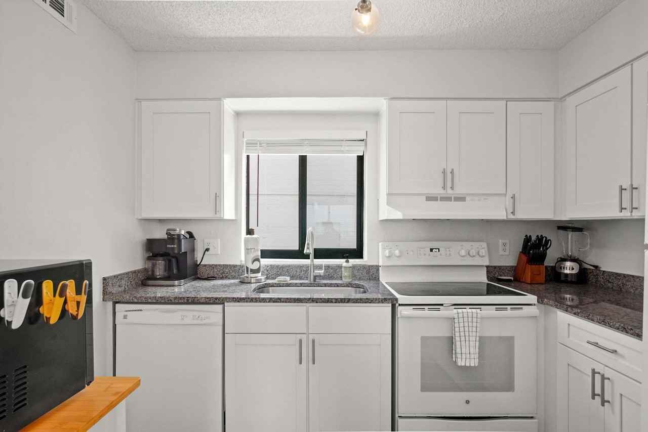1404 N Atlantic Ave #1544428P - Photo 7 of 15