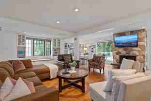 11203 75 Ave Nw - Photo 1 of 1