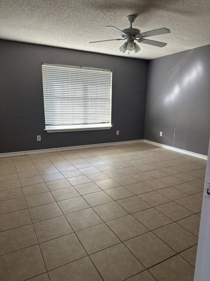 218 Cheyenne Place - Photo 3 of 8
