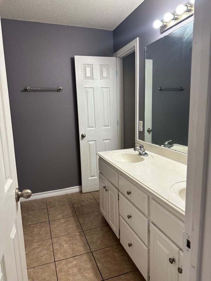 218 Cheyenne Place - Photo 5 of 8