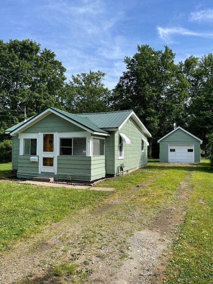 845 High St - Photo 2 of 18