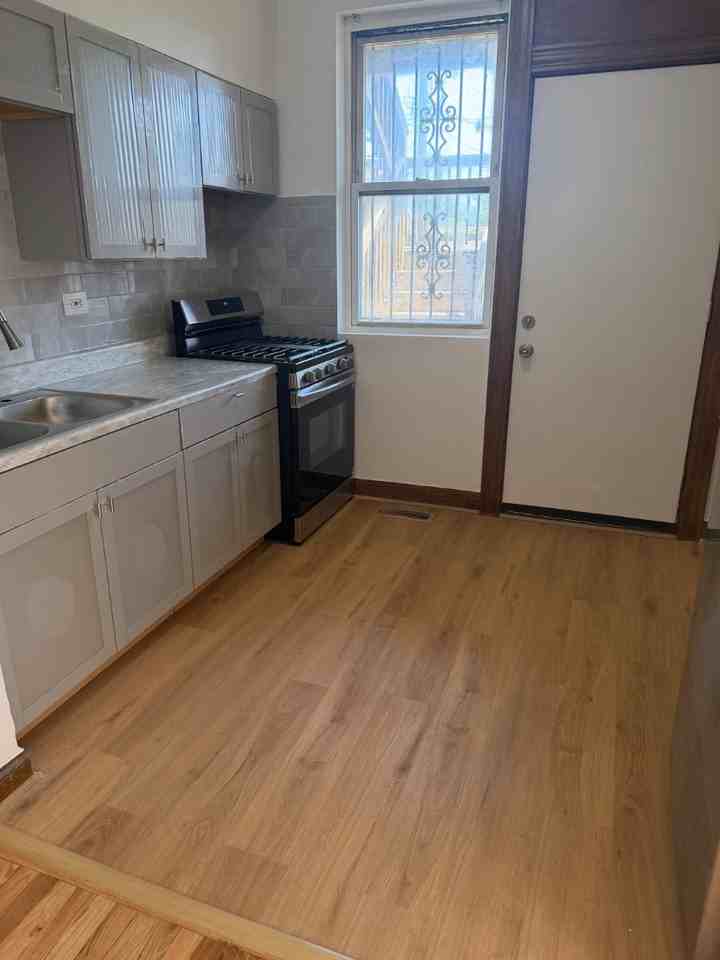 6859 S King unit 1s - Photo 3 of 10