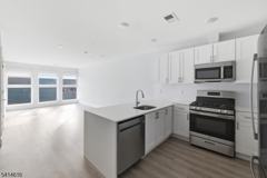 526-532 Mulberry Street #3D - Photo 1 of 1