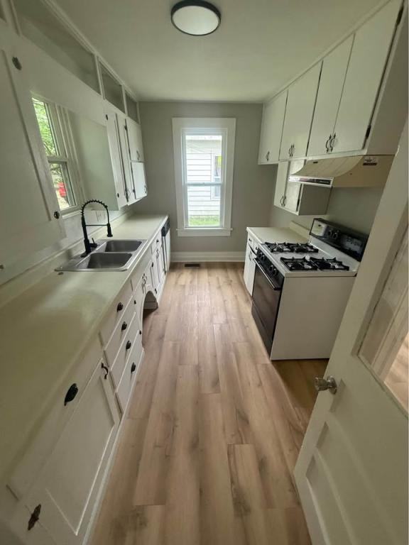918 W A St - Photo 2 of 6