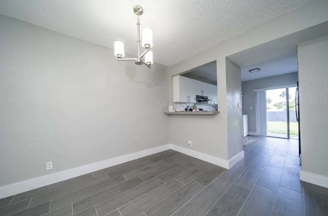 3901 36th Court - Photo 7 of 15