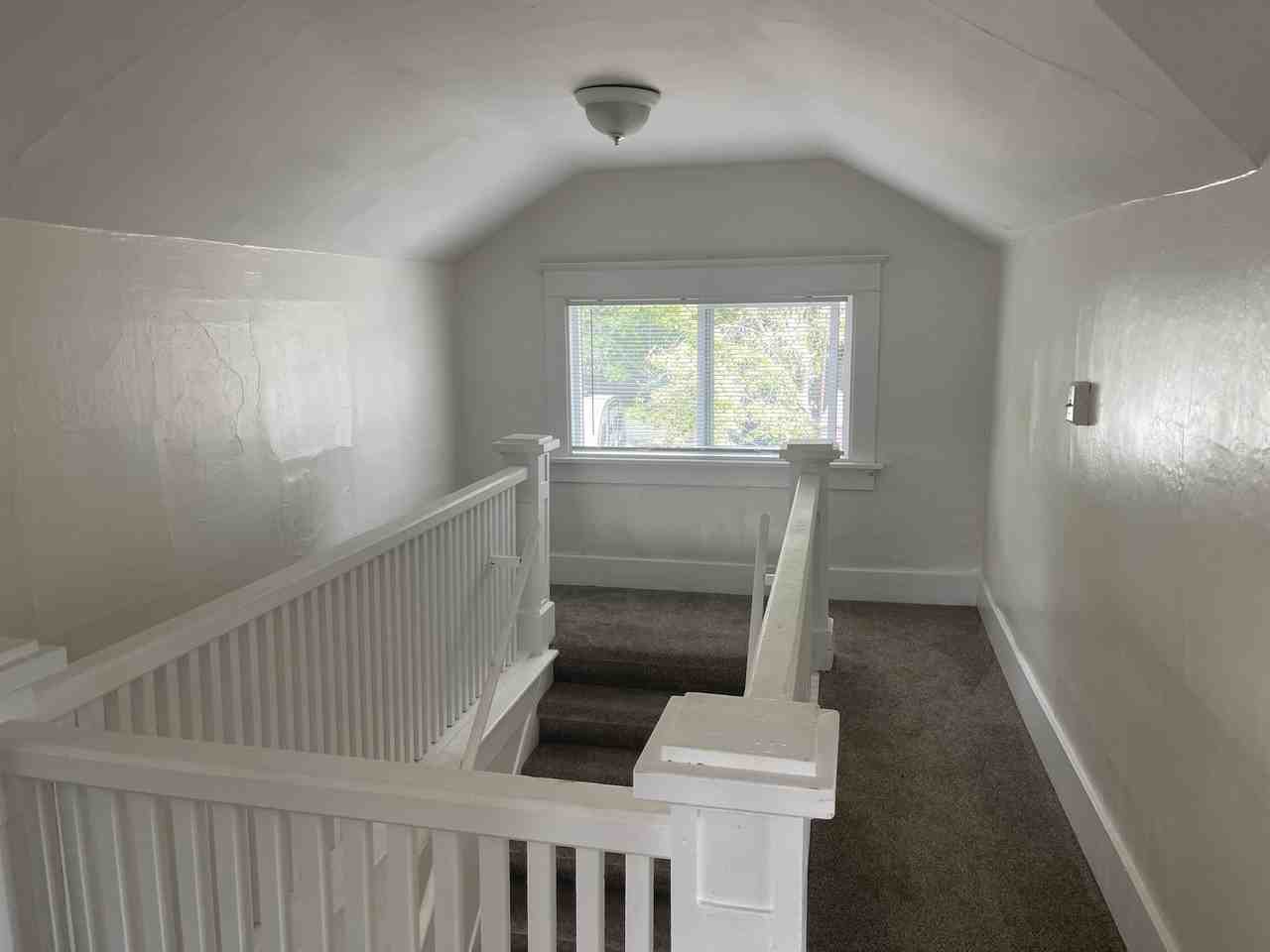 742 Nw - Photo 5 of 16