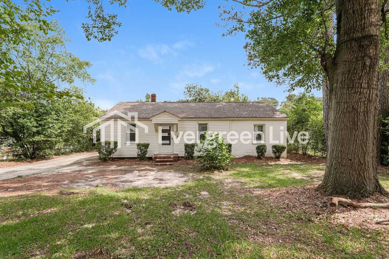 129 Winburn St - Photo 2 of 15