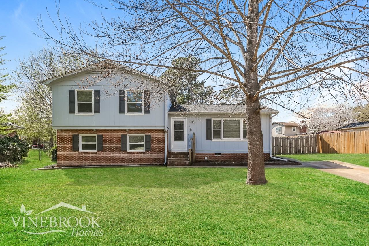 21 Tamwood Cir