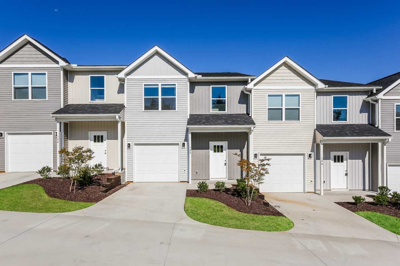 124 124 Cannon Creek Drive - Photo 2 of 17