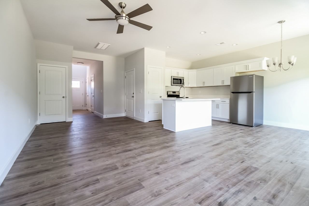 124 124 Cannon Creek Drive - Photo 5 of 17