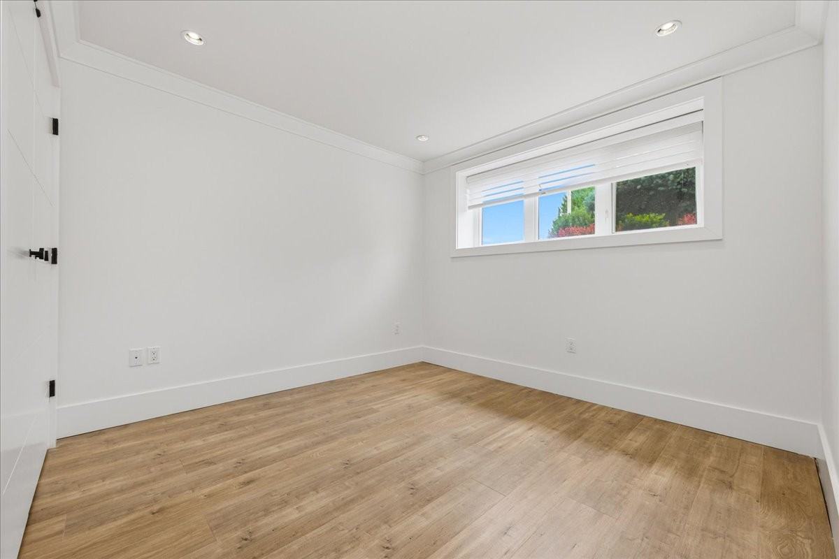 6591 Sumas Drive - Photo 4 of 8