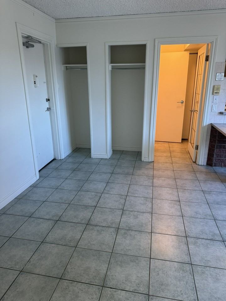 9830 105 St NW - Photo 2 of 12