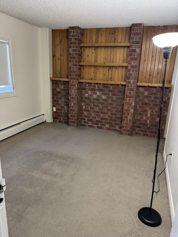 9830 105 St NW - Photo 6 of 12