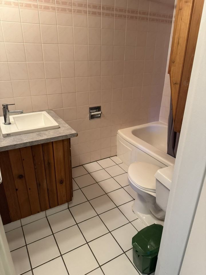 9830 105 St NW - Photo 7 of 12